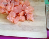 Foto del paso 2 de la receta: Revuelto de salmón y ajos tiernos
