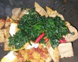 Foto langkah ke 6 dari resep Gulai Daun Pepaya Jepang Campur.