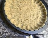 Une image de l'étape 12 de Tarte 🥮🍂à l’oignon 🧅🍴gratiné 🍽.