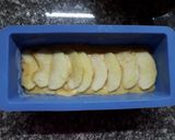 Foto del paso 4 de la receta: Budín invertido de manzana