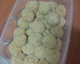 Foto del paso 4 de la receta: Croquetas de atún, palitos de cangrejo y lechuga