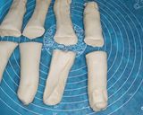 Foto langkah ke 4 dari resep Roti daun bawang.