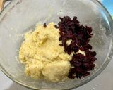 Foto langkah ke 2 dari resep Cranberry Scones.