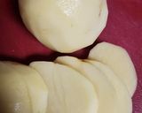 Foto del paso 1 de la receta: Papas con bistec en caldillo de jitomate