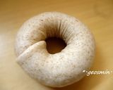 A picture of step 5 of Wheat Bran and Walnut Bagels.