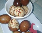 Foto langkah ke 3 dari resep Telur Pindang Marmer.