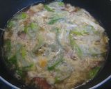 A picture of step 4 of An Easy Breakfast Rice Bowl: Wiener Sausage, Green Onion and Egg.