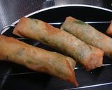 A picture of step 5 of Plump Shrimp and Cheese Spring Rolls - Delicious Yakuzen Medicinal Cuisine.