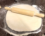 Foto del paso 6 de la receta: Masa de pizza fina y crujiente (sin levadura)