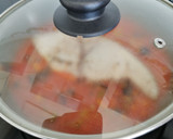 Foto del paso 5 de la receta: Emperador en salsa de aceitunas