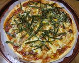 A picture of step 5 of Easy Teriyaki Chicken Pizza.