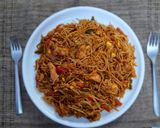 চিকেন এগ মিক্সড চাউমিন((chicken egg mixed chowmin recipe in Bengali) রেসিপি ধাপ - 7 ছবি