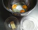 A picture of step 2 of Fluffy and Moist Sponge Cake.