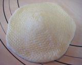 A picture of step 5 of Small Baked Curry Bread.