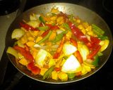 A picture of step 5 of Sazón Chicken Stirfry.