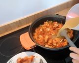 Foto del paso 3 de la receta Arroz con costillas adobadas y coliflor