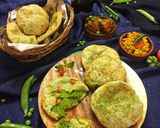 A picture of step 13 of Peas kachori.