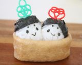 A picture of step 4 of Girl's Day Charaben ＊ Emperor & Empress Inarizushi.