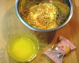 A picture of step 3 of Peach Flower No-Bake (Rare) Cheesecake.