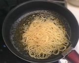 A picture of step 17 of Authentic Aglio, Olio, e Peperoncino.