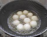 A picture of step 7 of Kesar Angoori Rasgulla.