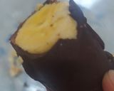 Foto langkah ke 5 dari resep Snack Pisang Ambon Frozen Coklat Kacang.