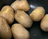 Foto del paso 1 de la receta: Papas rústicas con carne