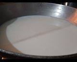 A picture of step 1 of Mawa peda.
