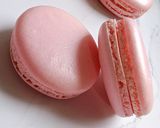 Une image de l'étape 20 de Macarons à la framboise (avec ganache fondante).