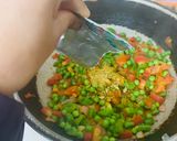 A picture of step 2 of Cheese Vegetable Atta Noodles.