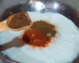 A picture of step 2 of Murgh pulao.