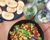 A picture of step 8 of Stir Fry veggie salad with grilled cottage cheese.