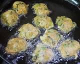 Crispy Mixed Veg Egg Pakoda recipe step 2 photo