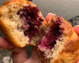 Foto del paso 3 de la receta Magdalenas integrales saludables: unas de chocolate, otras de moras 😋