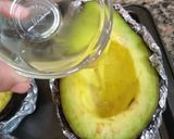 Foto langkah ke 3 dari resep Baked Avocado.