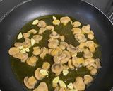 Foto del paso 1 de la receta: Alcachofas con champiñones rehogadas