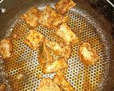 A picture of step 1 of Spicy chicken skewers with white sauce😋.