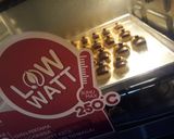 Foto langkah ke 3 dari resep Kue kering choco stick.