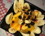 Foto del paso 5 de la receta: Desayuno con frutas frescas y frutos secos 😋
