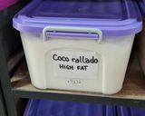 Foto del paso 1 de la receta: "Leche" de coco 🥥 "high fat" 🥥 3 subproductos partiendo de uno 🥥