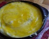 Foto del paso 4 de la receta: Pastel de papas con relleno de prietas nogadas y queso de cabra
