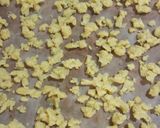 Foto langkah ke 5 dari resep Nastar Crumble Cake.