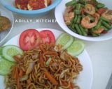 Foto langkah ke 4 dari resep Mie goreng sederhana.