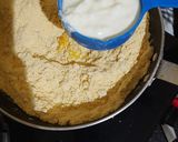 A picture of step 3 of Instant idli dhokla.