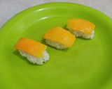 Foto langkah ke 3 dari resep Mango Sticky Rice Sushi.
