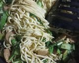 Foto langkah ke 7 dari resep Mie Goreng Pedes.