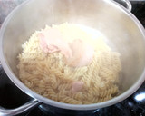 Foto del paso 2 de la receta: Fusilli con paté de atún