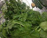 A picture of step 3 of Palak Chicken.