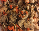 Foto del paso 4 de la receta: Mix de verduras con gambas