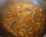 A picture of step 2 of Yummy Creamy Spinach and Mushroom Orzo.